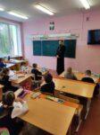 28 октября 2022 года иерей Максим Долгий посетил учащихся младших классов СШ №2