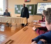 26 октября 2023 года иерей Максим провел беседы в средних школах Ляховичского района в рамках проекта "Школа активного гражданина"
