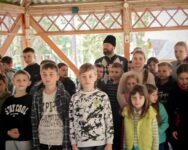 10 июня 2025 г. иерей Максим Долгий провёл беседу из цикла "Свет христианства" в детском оздоровительном лагере "Чайка"