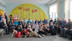 11 января 2026 г. учащиеся Воскресной школы и братчики посетили отделение круглосуточного пребывания граждан пожилого возраста и инвалидов